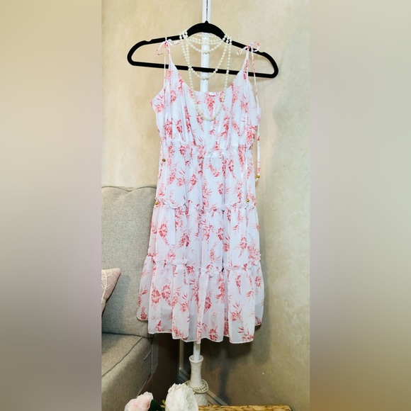 White dress with red detail. Adjustable tie straps with gold accent beads. - Picture 1 of 8